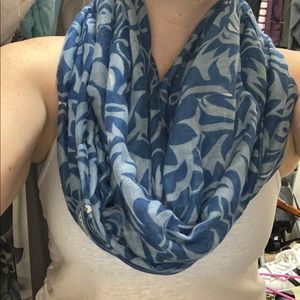 Blue thin scarf